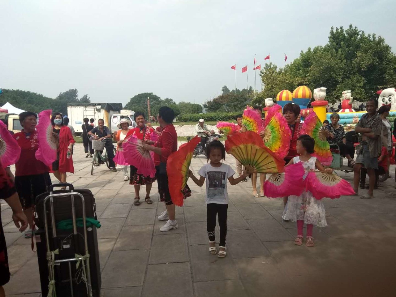 d9cb25297455f141a52b91684374418b.jpg